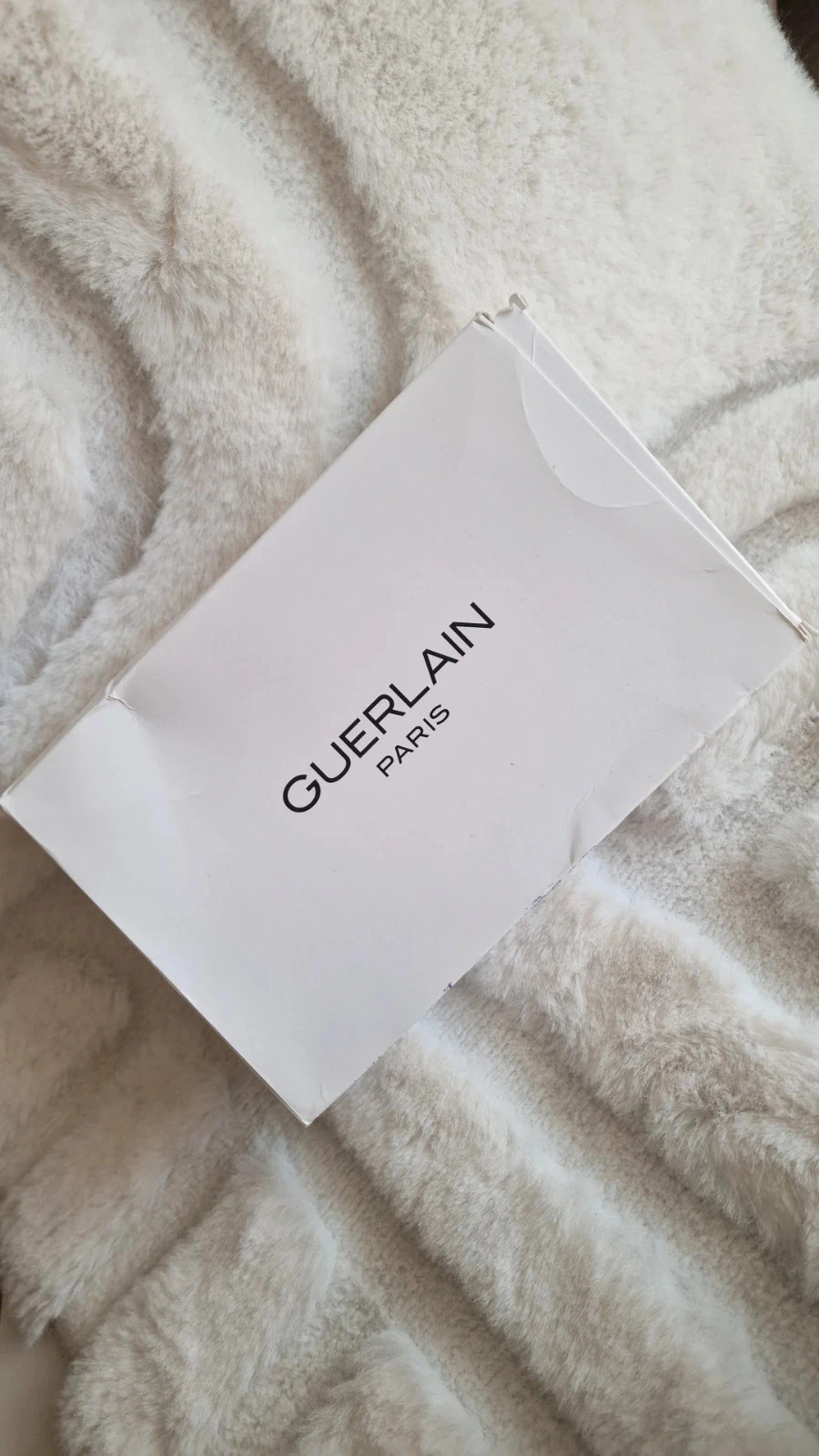 Guerlain Paris new makeup bag/pouch – photo 10